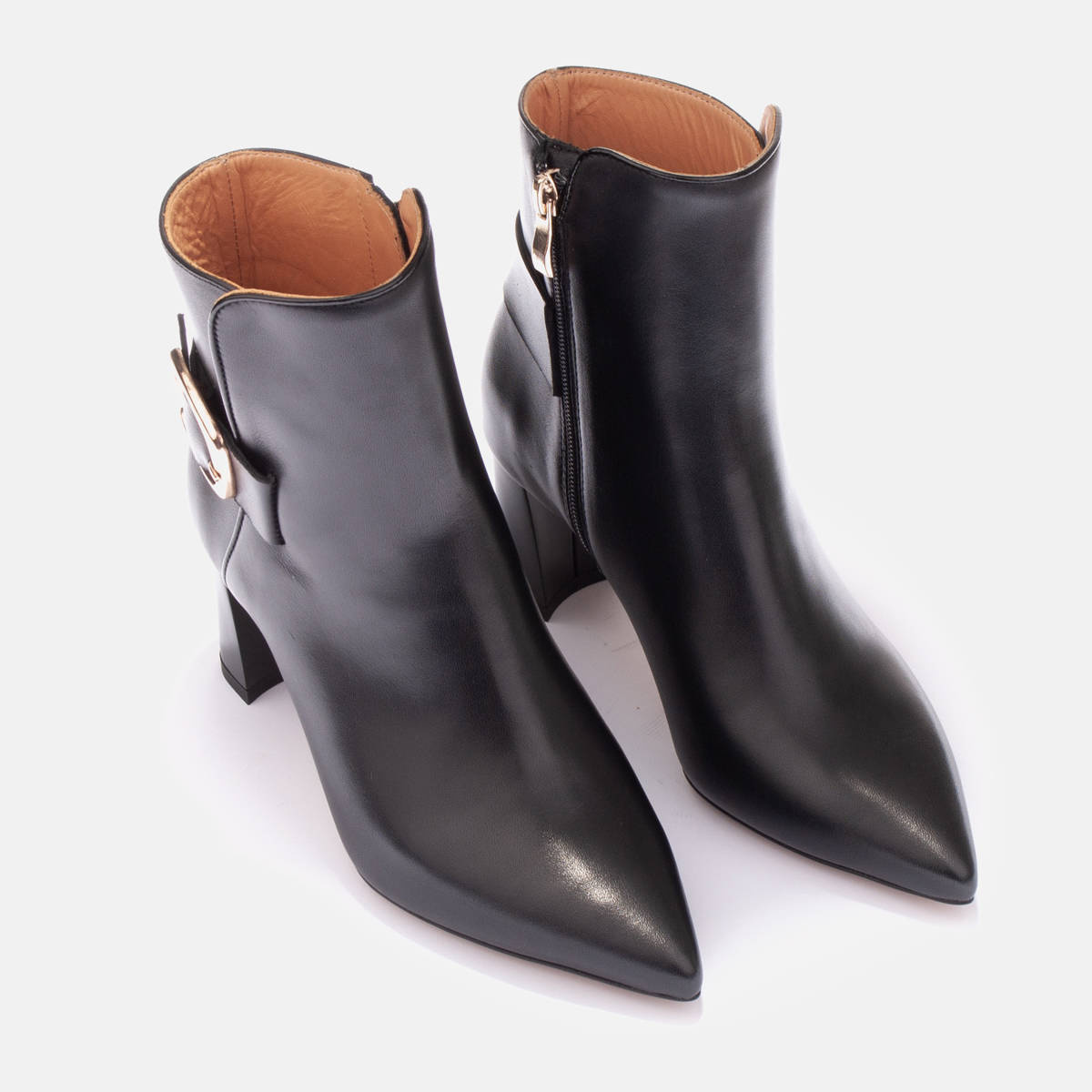Elegant boots